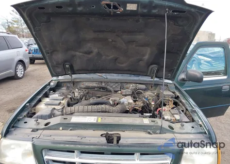 2001 Ford Ranger Edge/Xl/Xlt z USA, uszkodzony, nr VIN 1FTYR14U11TA55276